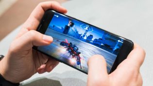 5-aksesoris-smartphone-rekomendasi-buat-para-gamers